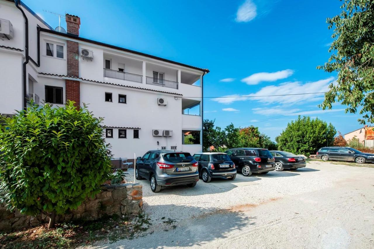 Apartments Nikval Rovinj Eksteriør bilde